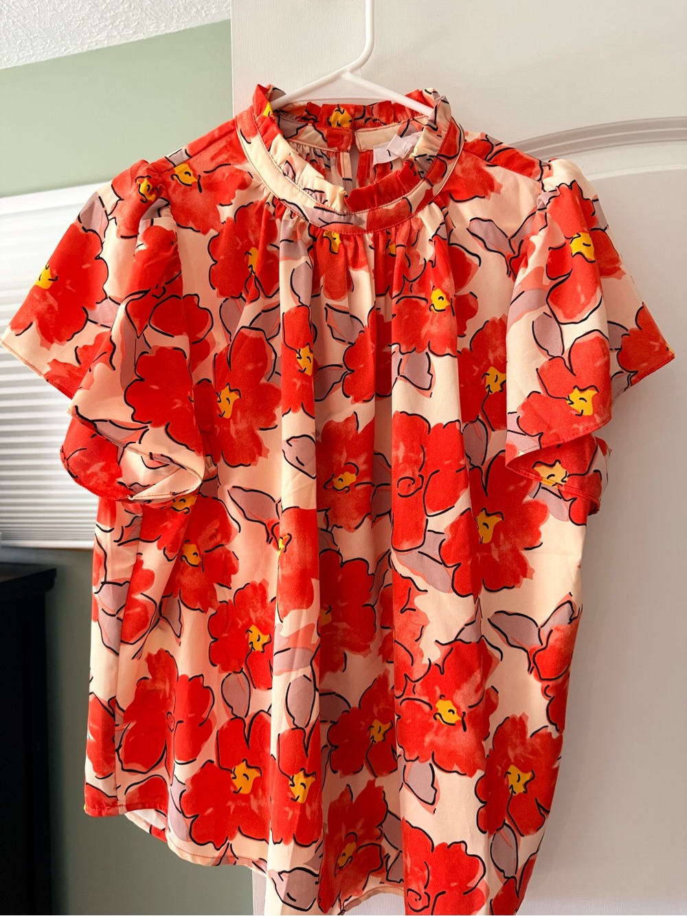 THML Coral Floral Puff-Sleeve Blouse